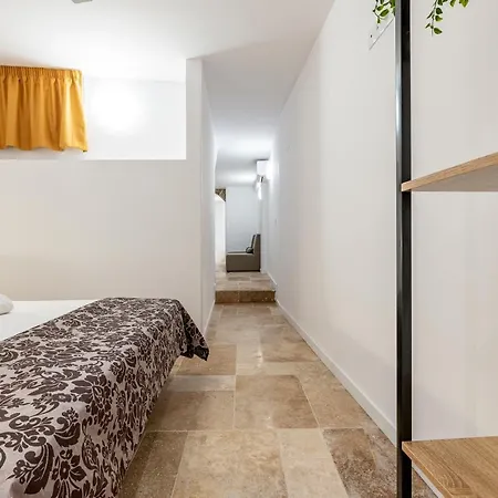 Bajo Interior Sin Ventana En Barri Port Maritim Апартаменты Таррагона