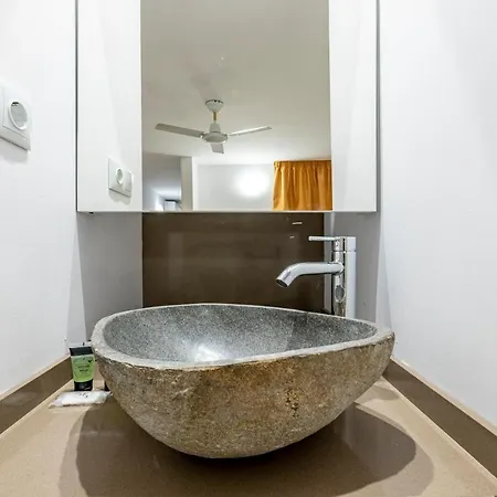 Bajo Interior Sin Ventana En Barri Port Maritim 塔拉戈纳
